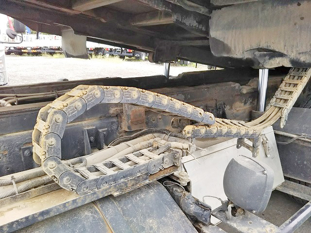 三菱ふそうスーパーグレートセーフティローダー大型（10t）[写真16]