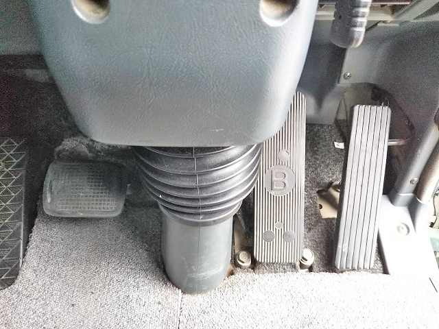 三菱ふそうスーパーグレートセーフティローダー大型（10t）[写真26]