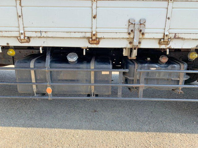 いすゞフォワードクレーン4段増トン（6t・8t）[写真23]