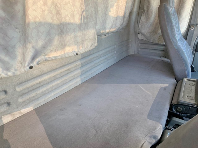 いすゞフォワードクレーン4段増トン（6t・8t）[写真35]