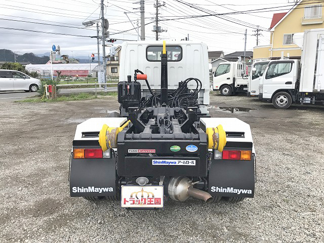 三菱ふそうキャンターアームロール小型（2t・3t）[写真11]