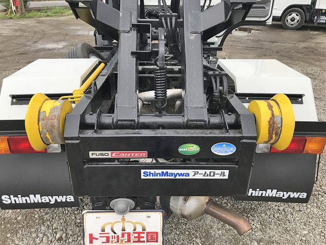 三菱ふそうキャンターアームロール小型（2t・3t）[写真12]