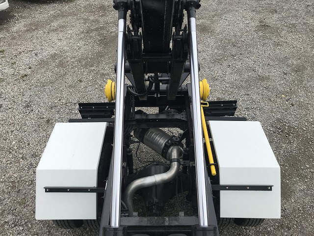 三菱ふそうキャンターアームロール小型（2t・3t）[写真14]