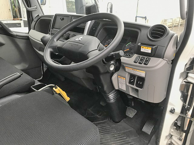 三菱ふそうキャンターアームロール小型（2t・3t）[写真35]