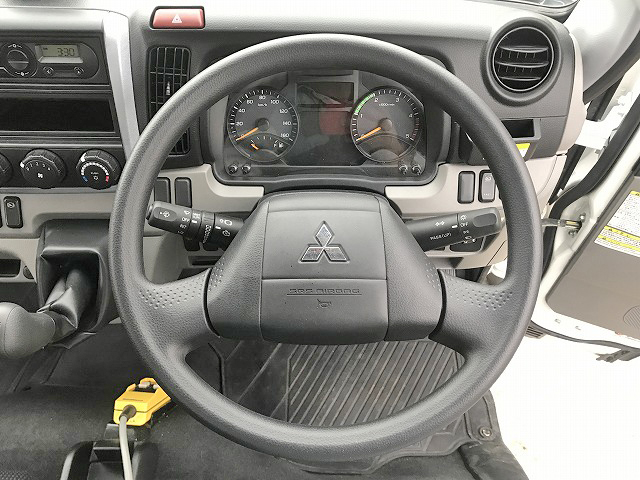 三菱ふそうキャンターアームロール小型（2t・3t）[写真36]