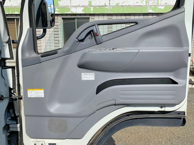 三菱ふそうキャンターユニック4段小型（2t・3t）[写真33]