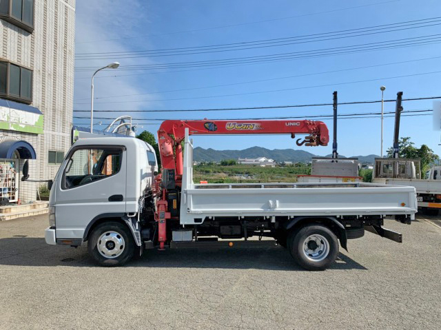 三菱ふそうキャンターユニック4段小型（2t・3t）[写真05]