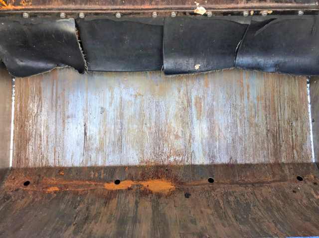 いすゞエルフパッカー車（塵芥車）小型（2t・3t）[写真16]