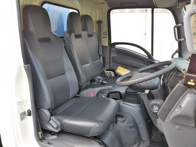 いすゞエルフパッカー車（塵芥車）小型（2t・3t）[写真31]