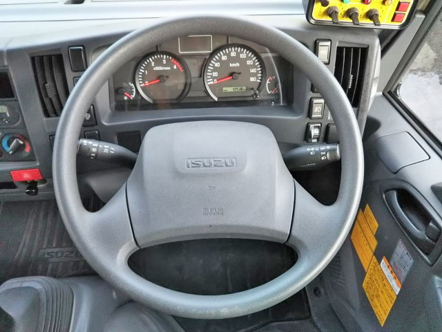 いすゞエルフパッカー車（塵芥車）小型（2t・3t）[写真35]