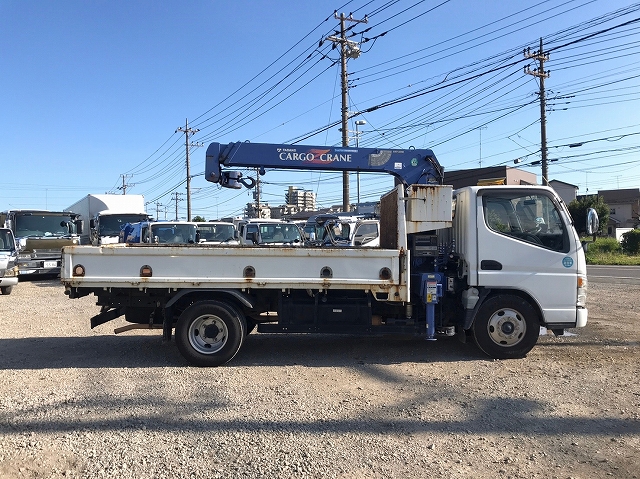 三菱ふそうキャンタークレーン3段小型（2t・3t）[写真07]