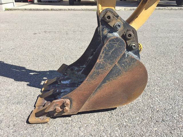 CATミニユンボ（ミニバックホー）[写真08]