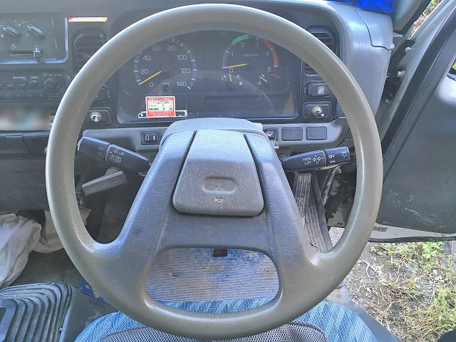 三菱ふそうキャンタークレーン4段小型（2t・3t）[写真22]