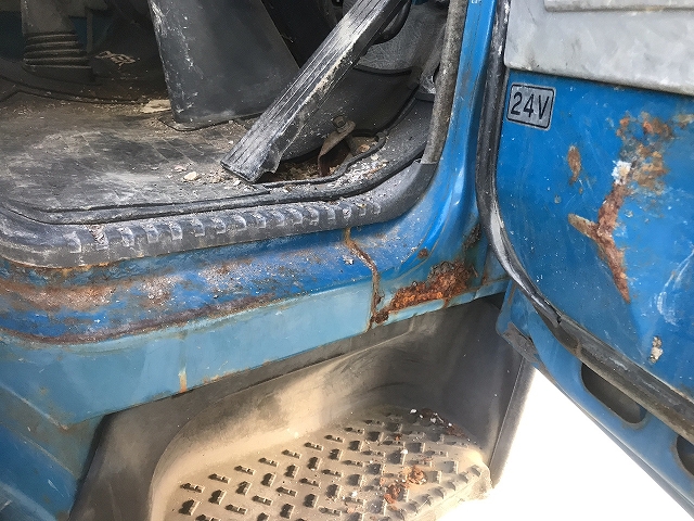 三菱ふそうキャンター深ダンプ（土砂禁ダンプ）小型（2t・3t）[写真19]