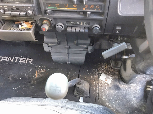 三菱ふそうキャンター深ダンプ（土砂禁ダンプ）小型（2t・3t）[写真22]