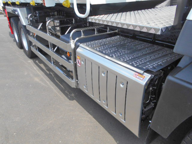 三菱ふそうスーパーグレート深ダンプ（土砂禁ダンプ）大型（10t）[写真14]