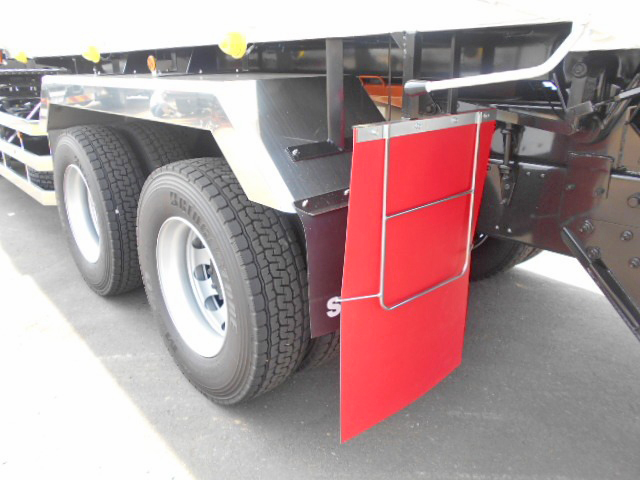 三菱ふそうスーパーグレート深ダンプ（土砂禁ダンプ）大型（10t）[写真16]