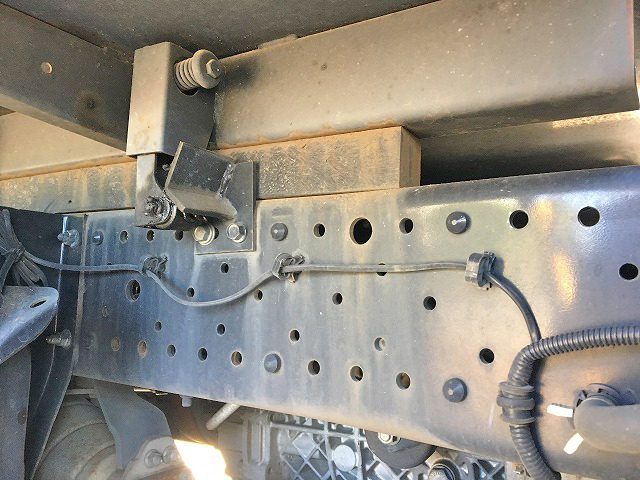 いすゞエルフダンプ小型（2t・3t）[写真10]