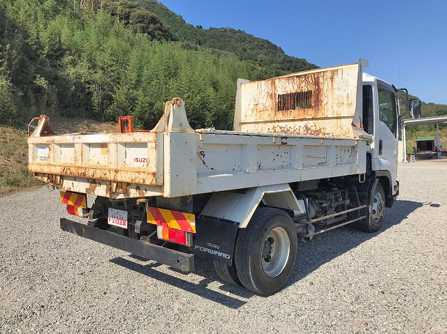 いすゞフォワードダンプ中型（4t）[写真02]