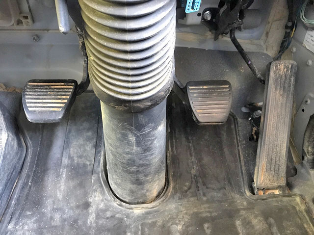 いすゞフォワードダンプ中型（4t）[写真39]