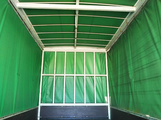 三菱ふそうキャンター幌車小型（2t・3t）[写真13]