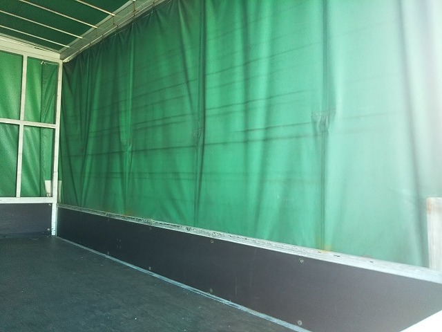 三菱ふそうキャンター幌車小型（2t・3t）[写真16]