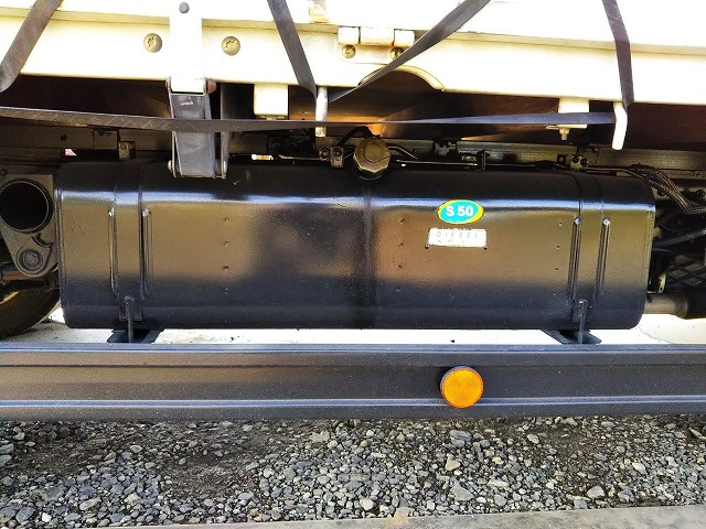 三菱ふそうキャンター幌車小型（2t・3t）[写真23]