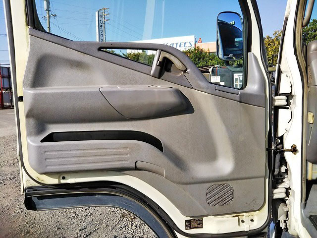 三菱ふそうキャンター幌車小型（2t・3t）[写真30]