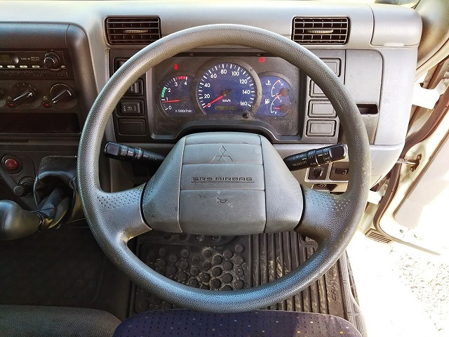 三菱ふそうキャンター幌車小型（2t・3t）[写真38]