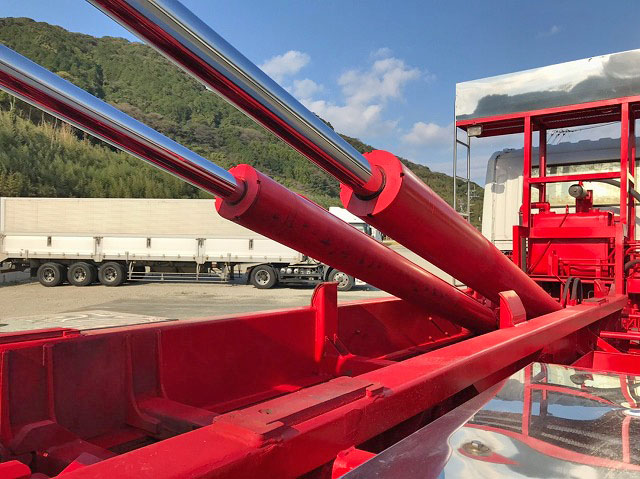 三菱ふそうスーパーグレートアームロール大型（10t）[写真13]