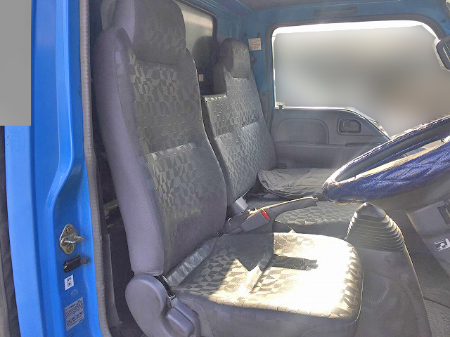 いすゞエルフ幌車小型（2t・3t）[写真20]