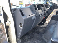 いすゞエルフパッカー車（塵芥車）小型（2t・3t）[写真32]