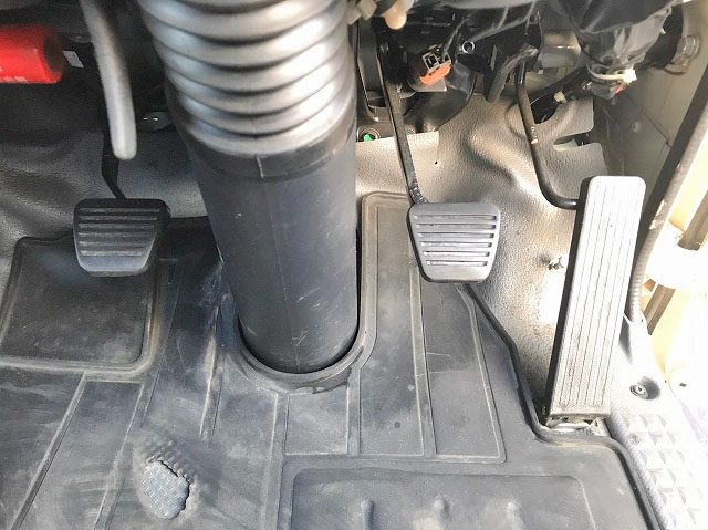 いすゞエルフパッカー車（塵芥車）小型（2t・3t）[写真39]