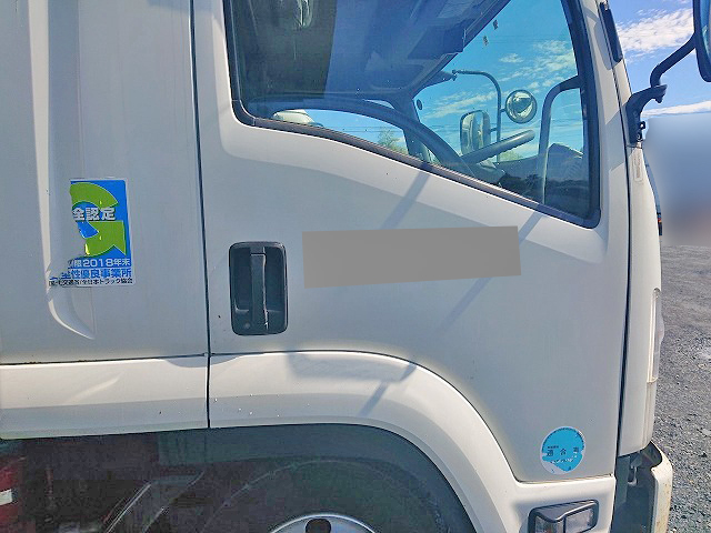 いすゞフォワードアルミウイング中型（4t）[写真11]