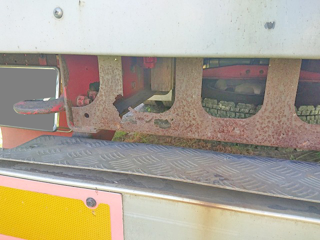 いすゞフォワードアルミウイング中型（4t）[写真13]