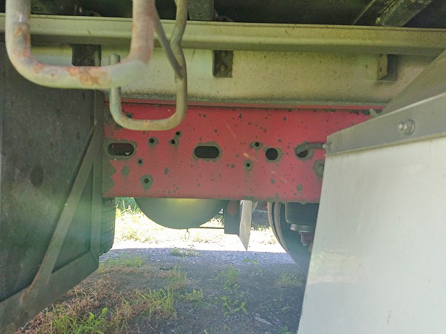 いすゞフォワードアルミウイング中型（4t）[写真17]