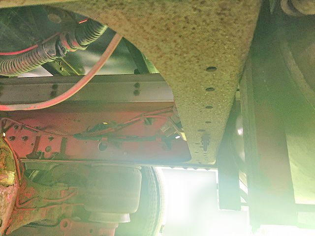 いすゞフォワードアルミウイング中型（4t）[写真19]