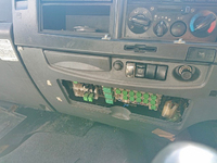 いすゞフォワードアルミウイング中型（4t）[写真27]