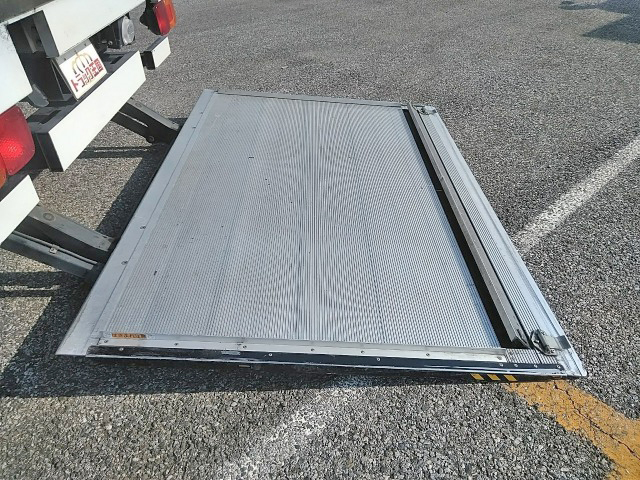 日野レンジャーアルミバン中型（4t）[写真16]