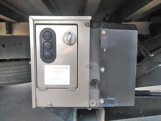 日野レンジャーアルミバン中型（4t）[写真18]