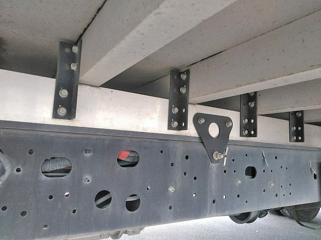 日野レンジャーアルミバン中型（4t）[写真22]