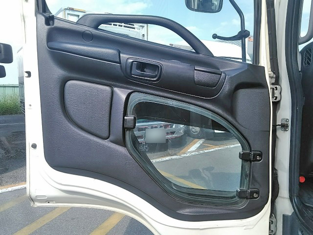日野レンジャーアルミバン中型（4t）[写真29]