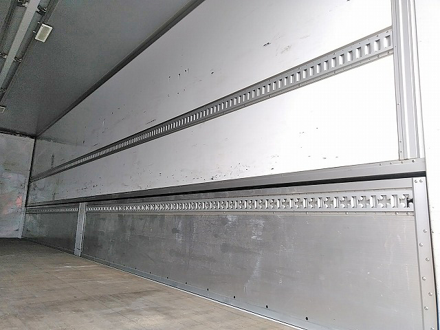 三菱ふそうスーパーグレートパネルウイング大型（10t）[写真14]