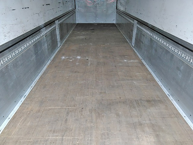 三菱ふそうスーパーグレートパネルウイング大型（10t）[写真15]