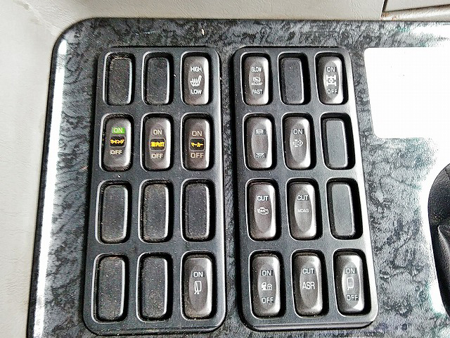 三菱ふそうスーパーグレートパネルウイング大型（10t）[写真37]