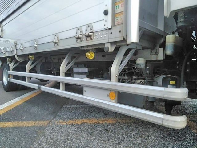 いすゞフォワードアルミウイング中型（4t）[写真18]