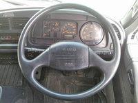 いすゞフォワードアルミウイング中型（4t）[写真35]