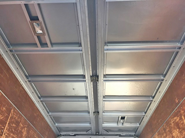 マツダタイタンアルミウイング小型（2t・3t）[写真10]