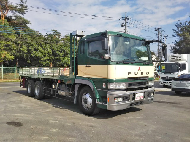 三菱ふそうスーパーグレート平ボディ大型（10t）[写真03]