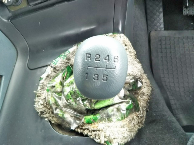 三菱ふそうスーパーグレート平ボディ大型（10t）[写真38]